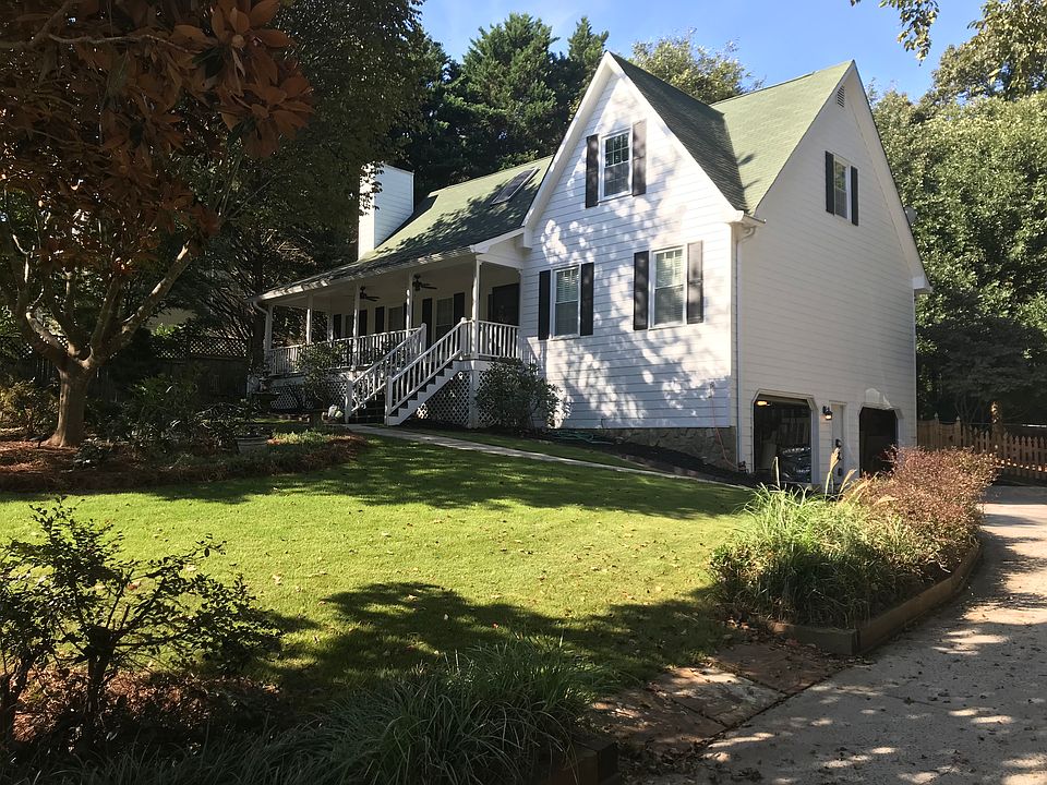 1st image of 501 Pinehurst Ln
