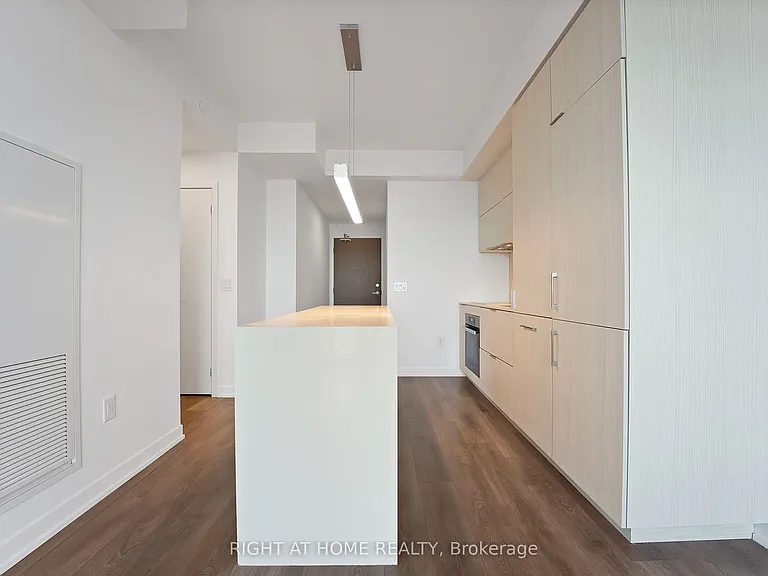 20 Richardson St #11 — Photo 17