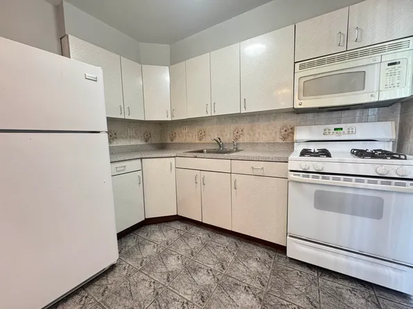 30-31 48th Street image 1 of 21