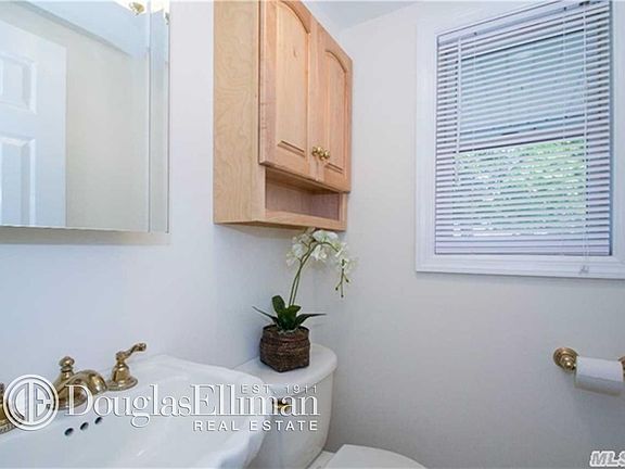 3rd image of 20 Dorothy St