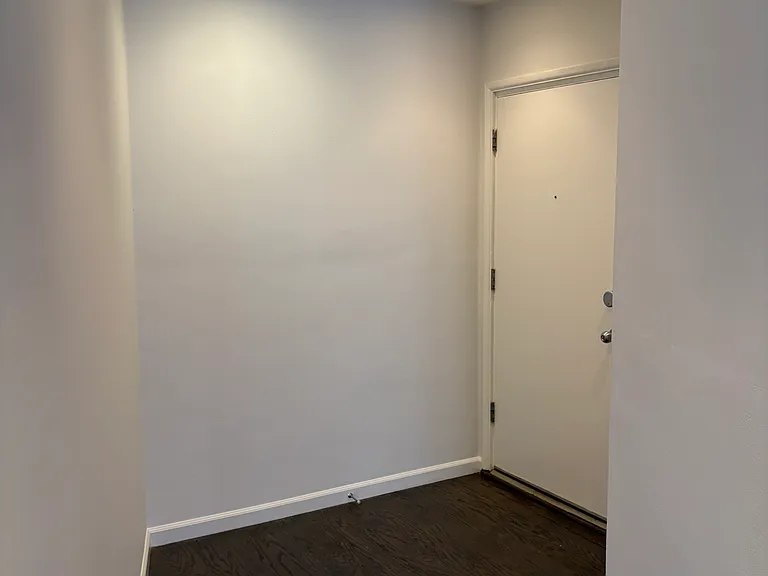 1400 N Hayworth Ave #11 — Photo 38