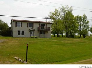 20 River Ledge Rd, Hammond, NY 13646