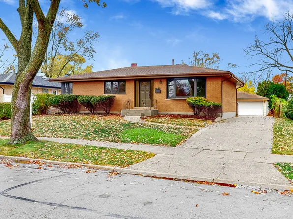 740 W Beach Dr, Addison, IL 60101