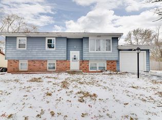 425 Priscilla Ln, Bloomington, IL
