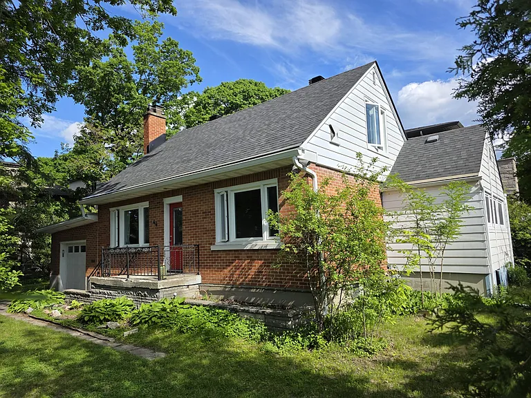 44 Clearview Ave — Photo 4