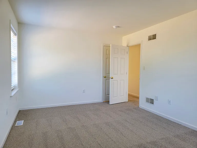 5206 Brook Dr — Photo 13