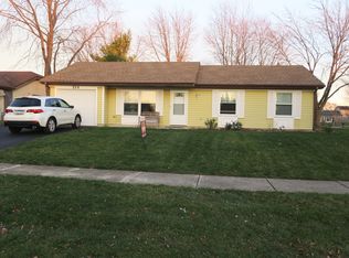 324 Lakeside Dr, Bolingbrook, IL 60440