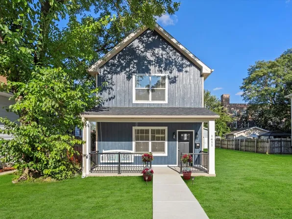 1411 S 6th Ave, Maywood, IL 60153