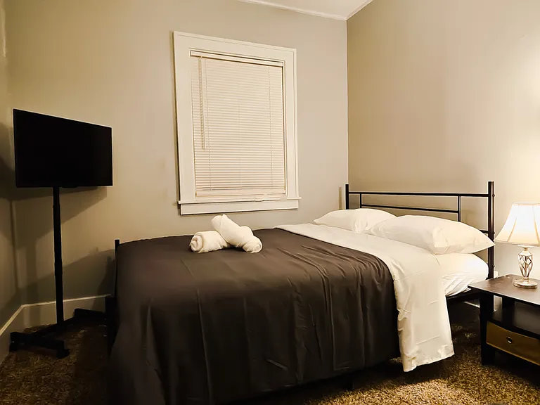 22415 Gregory St #1 — Photo 3