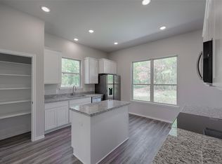15815 Beechnut Dr, Montgomery, TX 77356