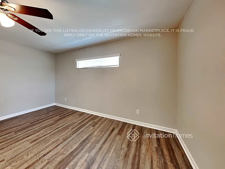 598 SW Ester Ave — Photo 9