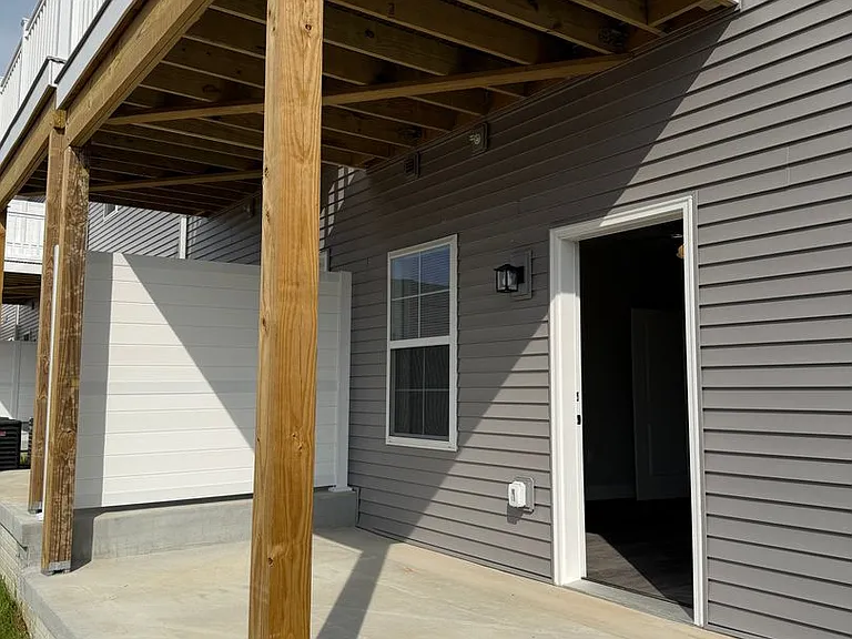 Salem Run Apartments Phase 2 — Photo 180