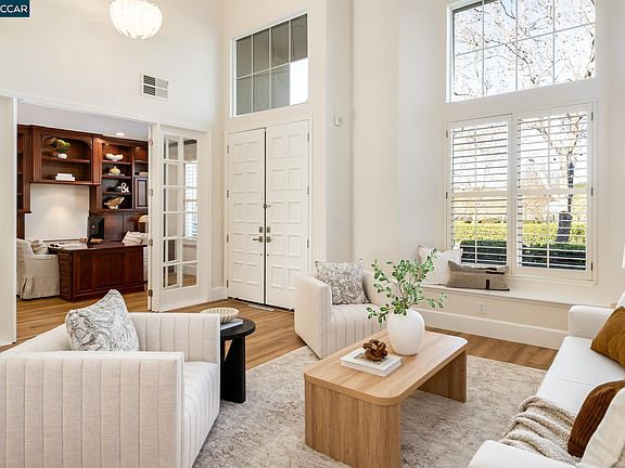 4th image of 9321 Mediar Dr