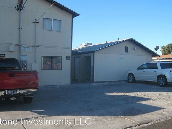 5th image of 2215 Stewart Ave APT C