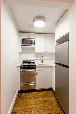 Rented by Mirador Real Estate | media 6