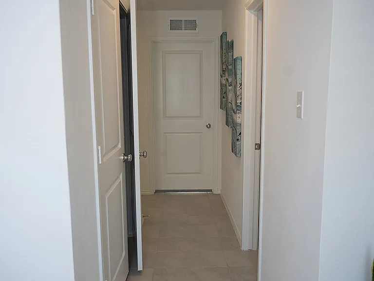 203 Harvest St — Photo 5