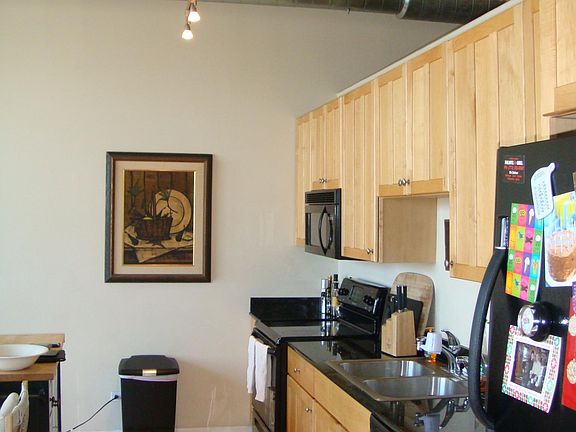 2nd image of 1314 N Milwaukee Ave #202