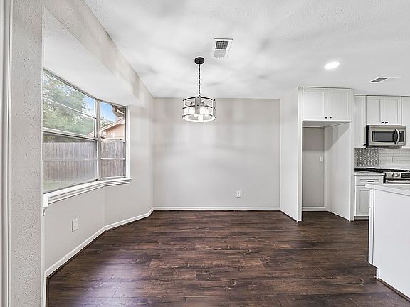 5th image of 1919 Michele Dr
