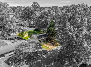 708 Cottonwood Dr, Starkville, MS 39759