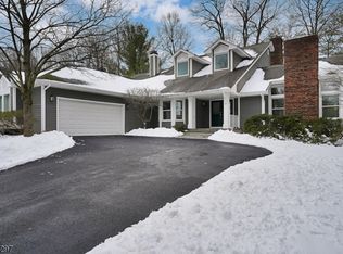 23 Stafford Ln, Bedminster, NJ 07921