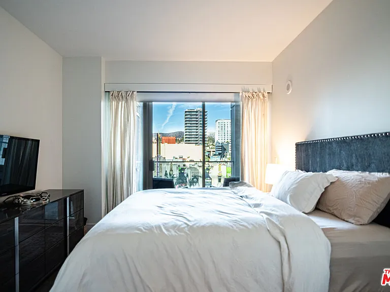 6250 Hollywood Blvd #6G — Photo 12