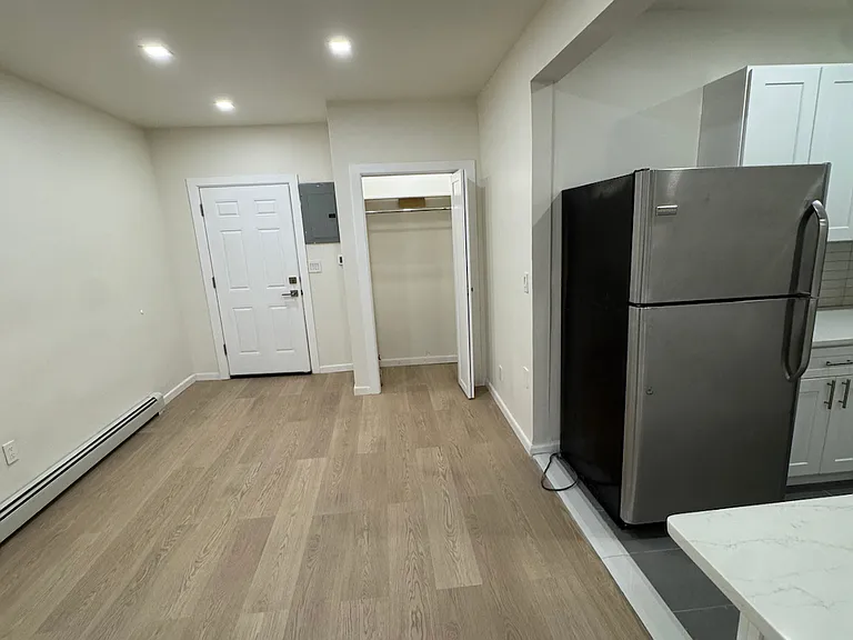 45-14 48th Ave #2R — Photo 3