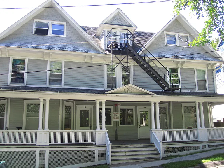 116 Ferris Pl — Photo 9