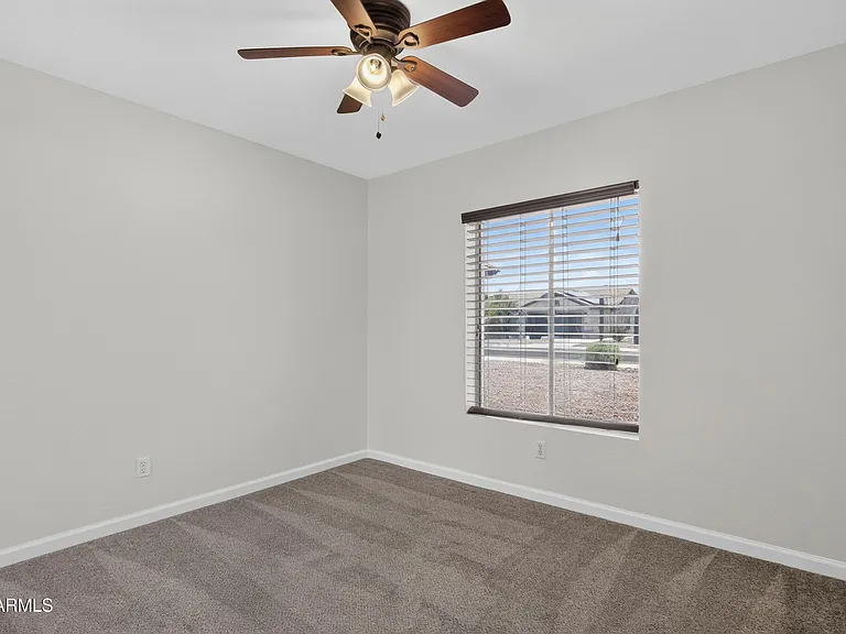 1308 E Princeton Ave — Photo 16