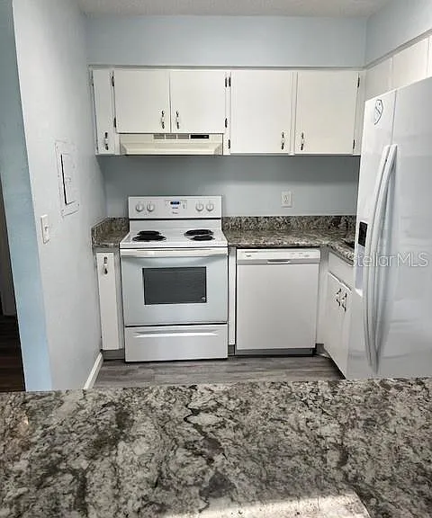 640 Haven Pl #640 — Photo 6