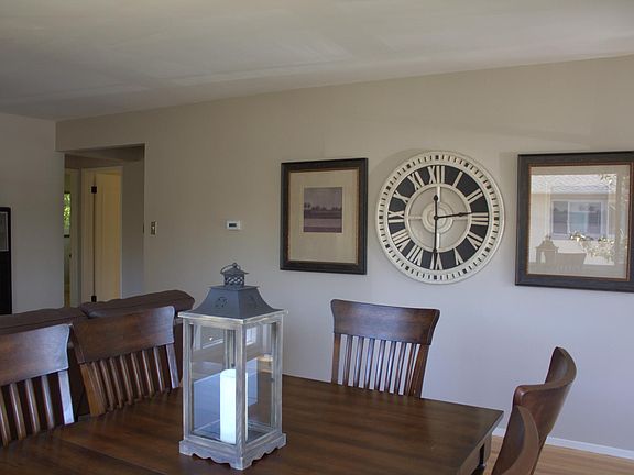 4th image of 847 Roble Ave APT 4