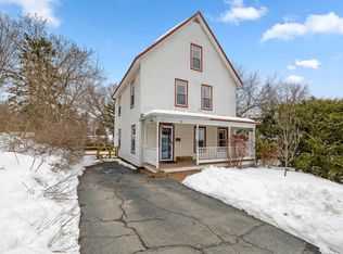 33 3rd Ave, White Riv Jct, VT 05001