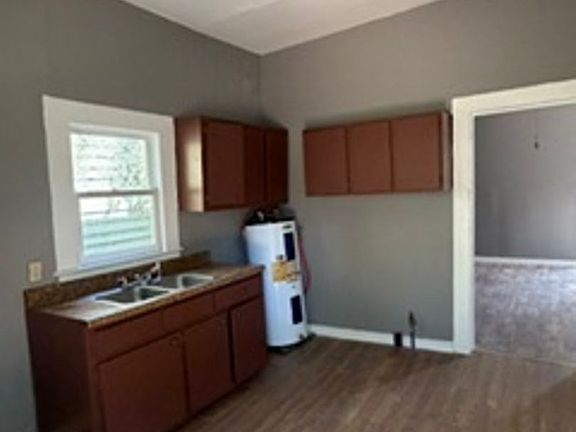 5th image of 339 28th St