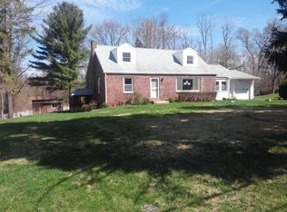 5054 Irene Dr, Harrisburg, PA 17112