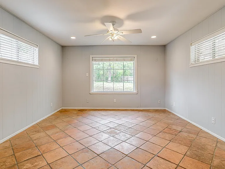 3528 Rogers Ave — Photo 13