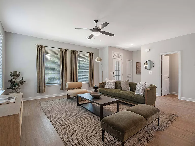 Tessa Jodeco Townhomes — Photo 6