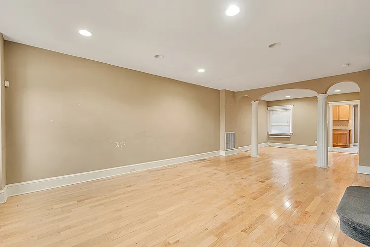 1001 Norwood Ave #4 — Photo 4