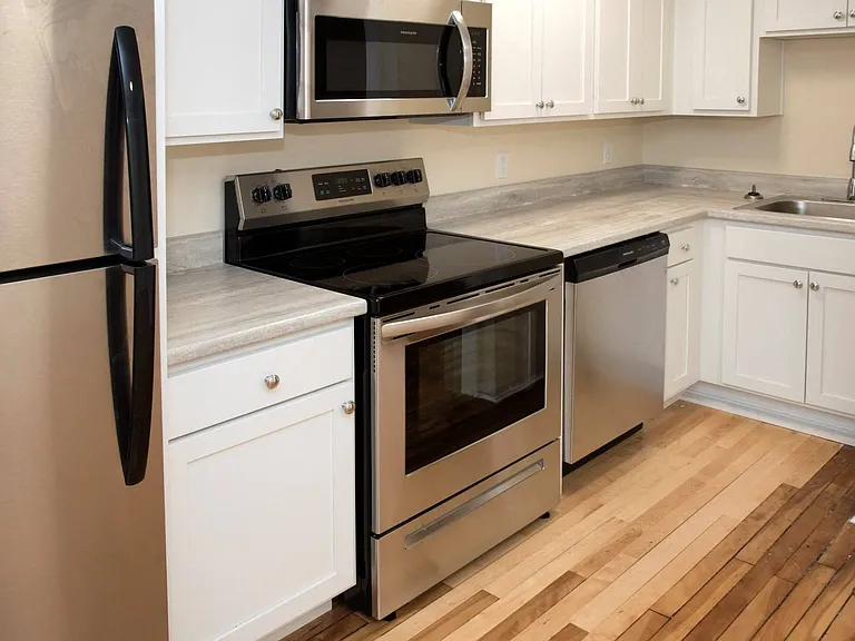 The Fuller Apartments — Photo 4