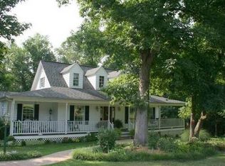 435 Amphill Rd, Cartersville, VA 23027