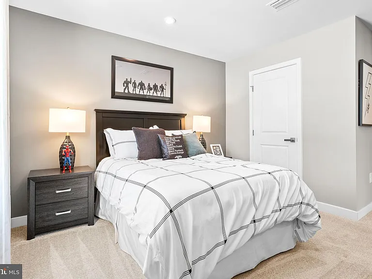 141 Dithridge Dr — Photo 39