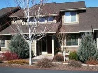 1382 Highland View Loop, Redmond, OR 97756