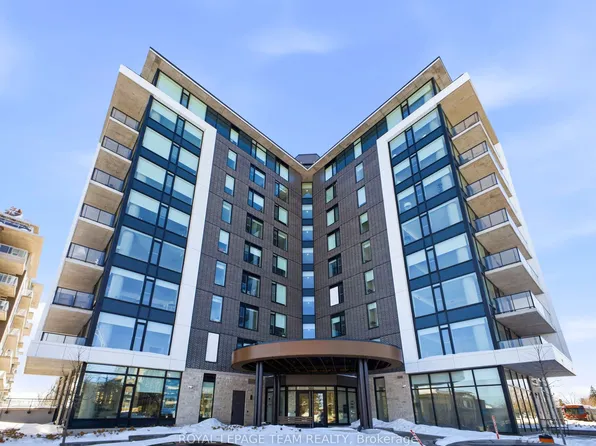 360 Deschatelets Ave E #209, Ottawa, ON K1S 0E5