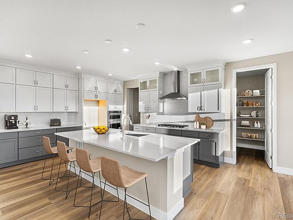 6th image of this home