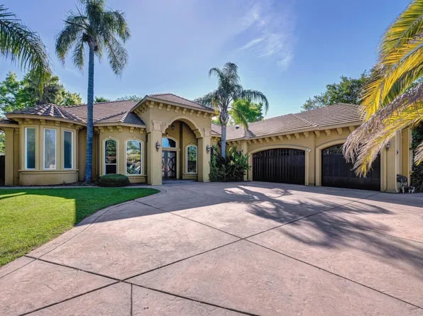 3430 Nadine St, Carmichael, CA 95608