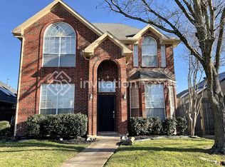 6925 Conestoga Dr, Rowlett, TX 75089