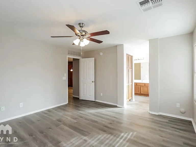 42365 W Bunker Dr — Photo 9