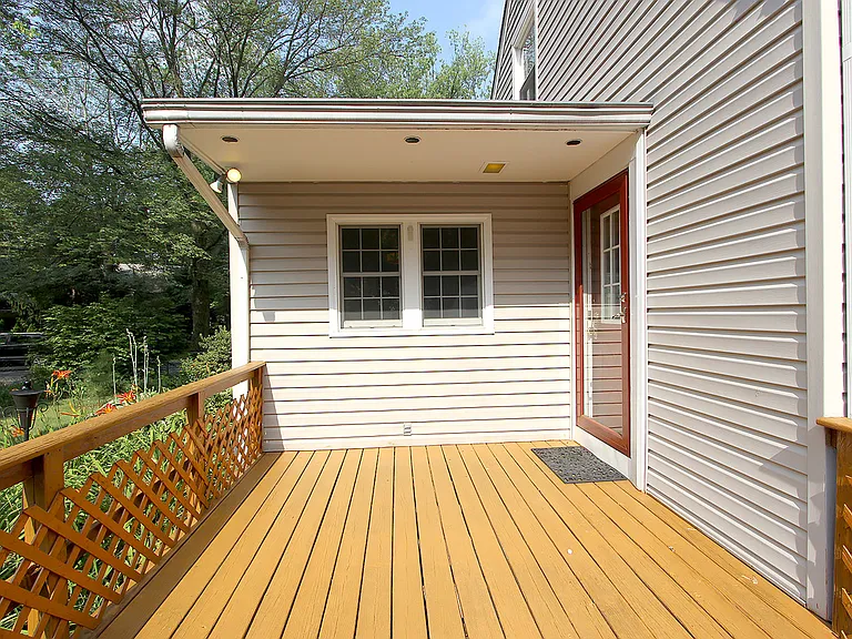 2204 Luzerne Ave — Photo 19