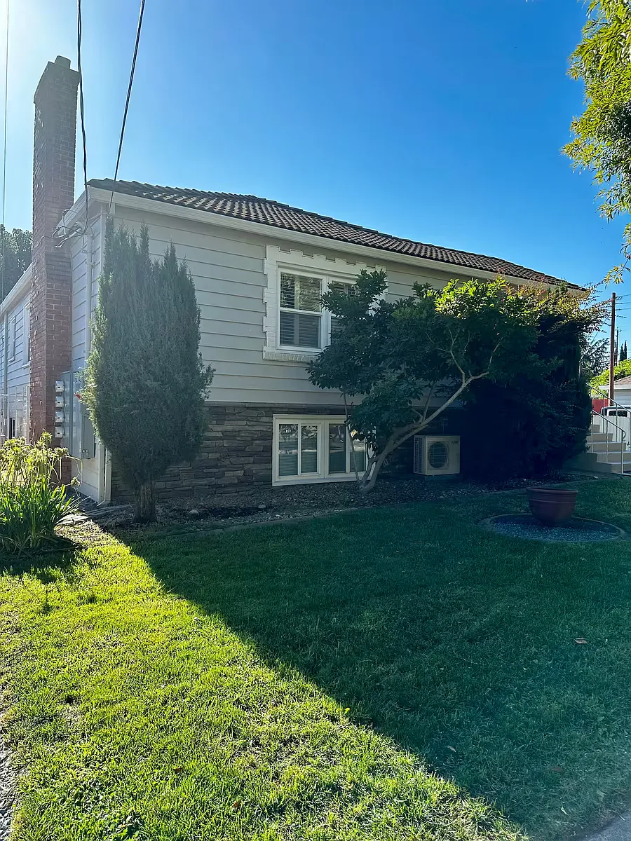 Building Photo - 4215 F St