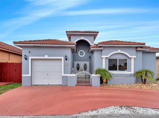 15909 SW 54th Ter, Miami, FL 33185