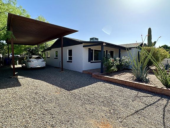 3rd image of 3018 E Alta Vista St