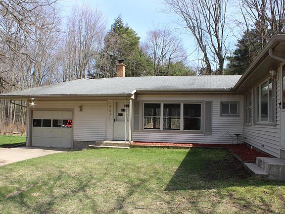 3rd image of 4551 64th St